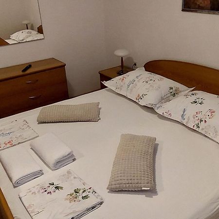 Apartmani Sonja Makarska Exterior photo